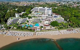 Sunrise Queen Luxury Hotel